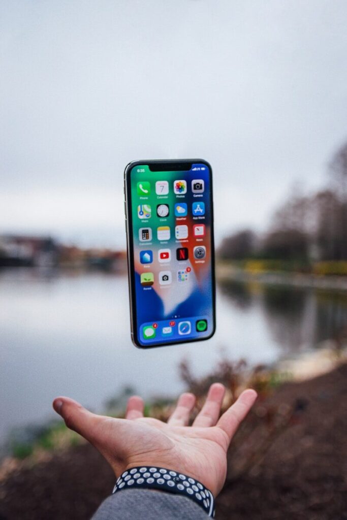 Telefon do kontaktu w sprawie montażu filmów i montażu rolek